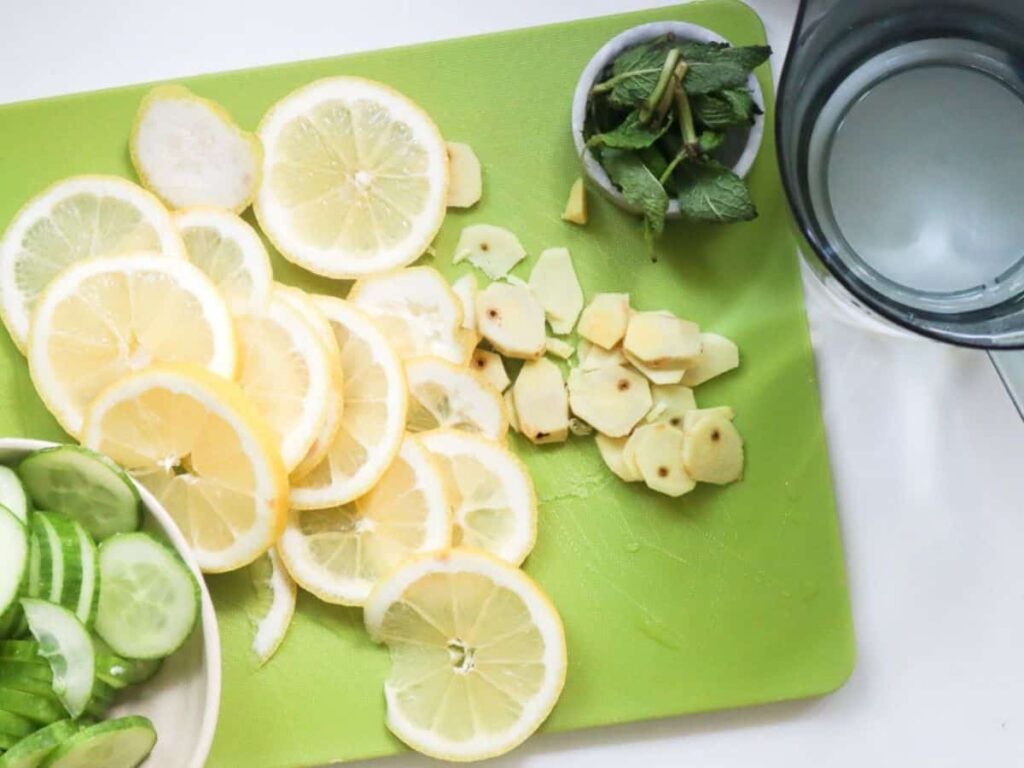 Mitos y verdades de las bebidas detox naturales que debes conocer.