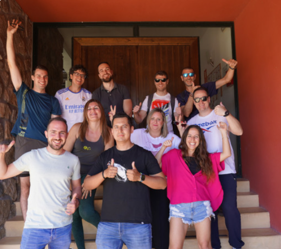 Fundadores de la plataforma creada por Dean Romero y Gabriel Aylagas llamada DinoRANK.