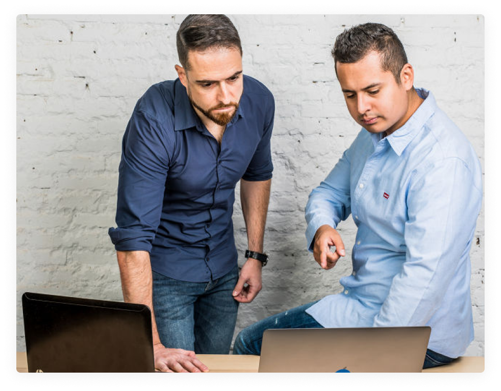 Fundadores de la plataforma creada por Dean Romero y Gabriel Aylagas llamada DinoRANK.