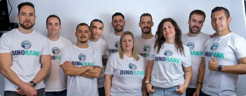 Equipo de la plataforma creada por Dean Romero y Gabriel Aylagas llamada DinoRANK.