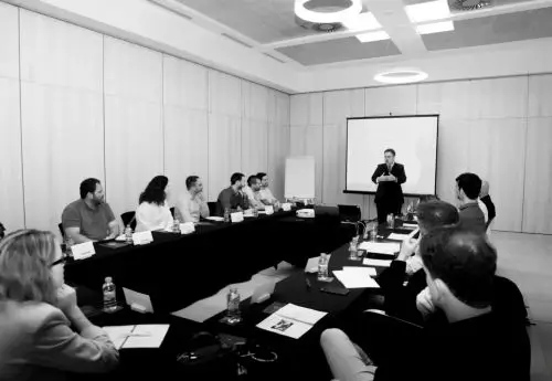 Cómo enseña Fernando Miralles metodología del curso de oratoria online.